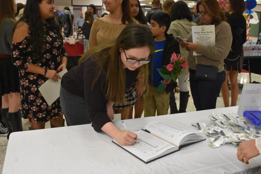 On Dec. 16, National Honor Society inducted 99 members into its organization. 