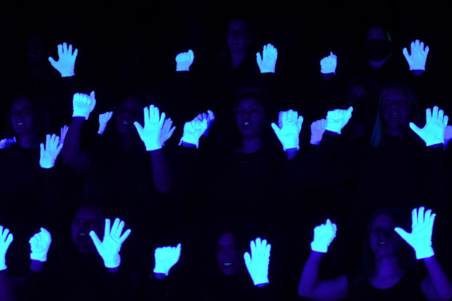 The choirs all combined to kick off Act 2 with a special performance of Bohemain Rhapsody using black lights. 
