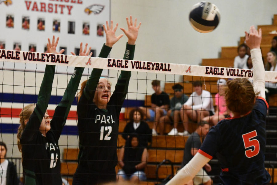 Senior+Emma+Yeager+goes+up+for+a+block+against+Atascocita+High+School+on+Aug.+26.