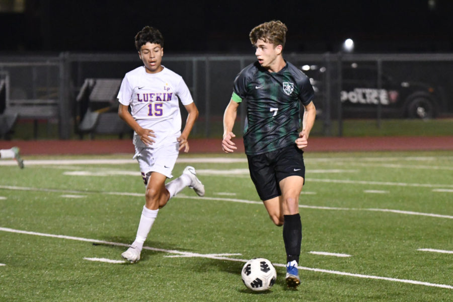 Senior captain Walter Rodee looks to move the ball up the field against Lufkin. 