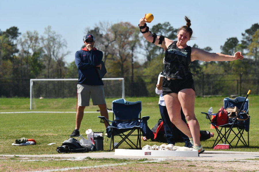 Sophomore+Courtney+Daniel+throws+the+shot+put+at+the+Grand+Oaks+track+meet+earlier+this+season.+She+is+competing+at+the+State+Championships+in+Austin+today.+