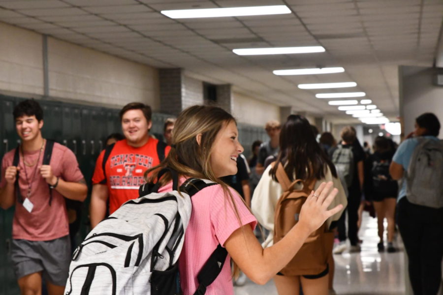 Students walk the halls between classes as the school year winds down in May. As districts across Texas prepare to move to four-day weeks, Humble ISD plans to keep its current schedule -- which includes an October and February break -- in place. 