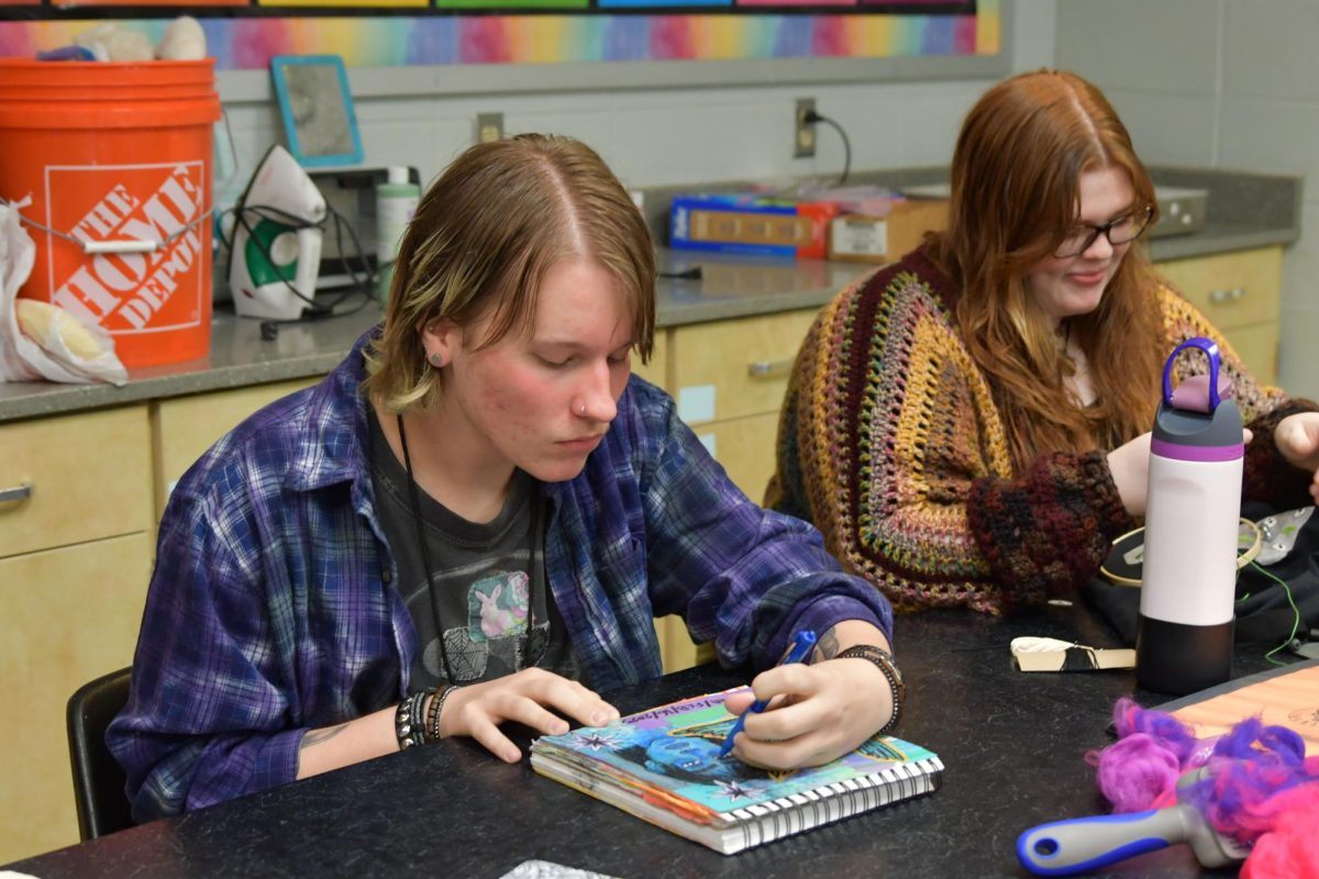 Senior Peter Van Dolzer works on an art piece during class. Van Dolzer is Art Club president for the second year in a row and is also a four-year member of the UIL Academic Team.