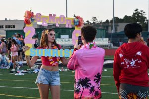 Seniors celebrate at sunrise