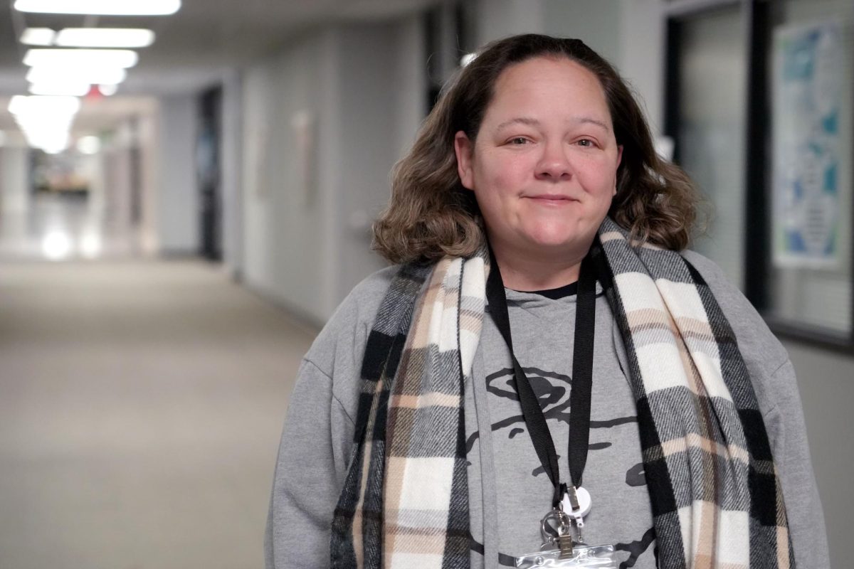 Paraprofessional Brandy Mills continues teaching four years after undergoing a double lung transplant. Mills' lungs were severely damaged by a case of COVID in 2021.