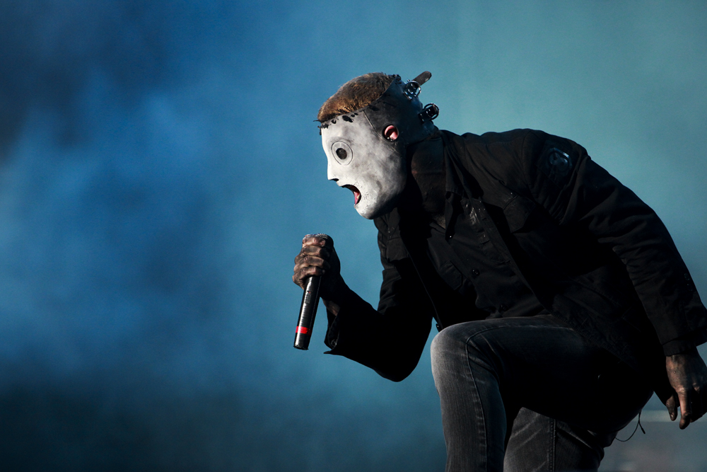 Vocalist Corey Taylor of the heavy metal band Slipknot performing at Optimus Alive Festival in Portugal in 2009, CC BY-SA 2.0 , via Wikimedia Commons