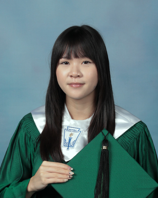 Senior Emily Le will graduate No. 5 in the Class of 2026. She plans to attend the University of Texas-Austin in the fall. Photo courtesy of Scott Tate.