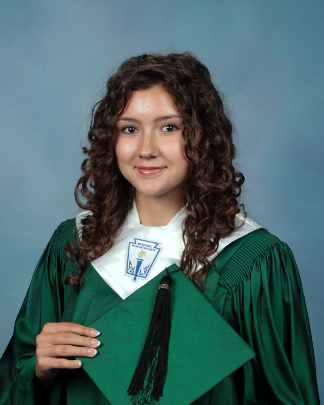 Senior Izzy Sikora will graduate No. 7 in the Class of 2026. Photo courtesy of Scott Tate.